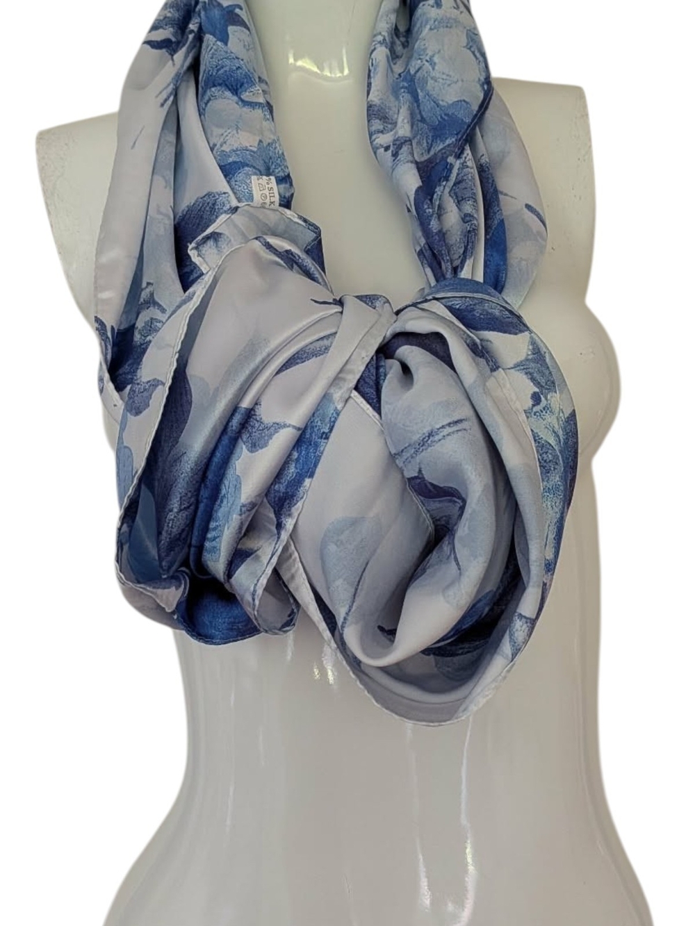 100% Silk 🌺Light Blue Floral Silk-Feel Scarf - Women's Accessory